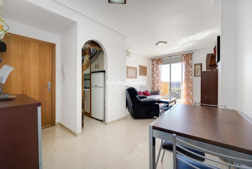 Odsprzedaż - PENTHOUSE -
TORREVIEJA - Torrevieja