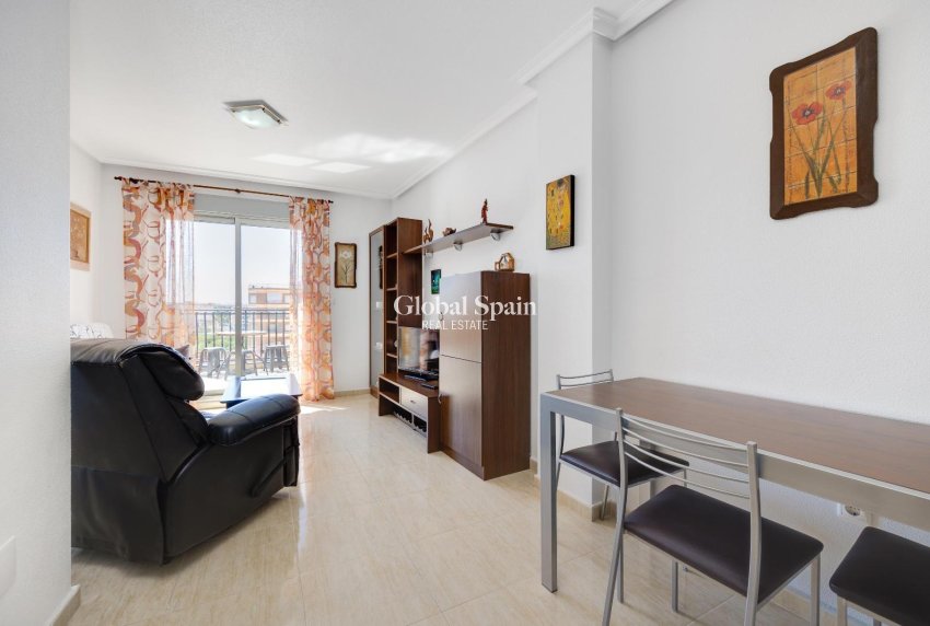 Odsprzedaż - PENTHOUSE -
TORREVIEJA - Torrevieja