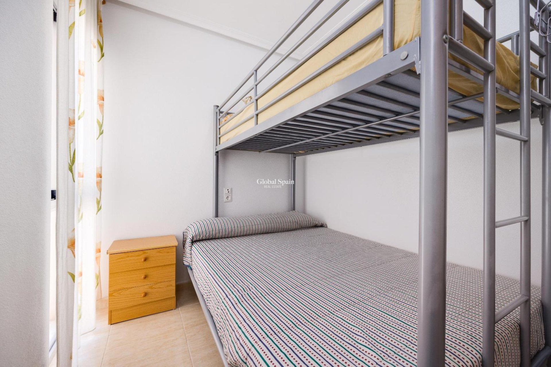 Odsprzedaż - PENTHOUSE -
TORREVIEJA - Torrevieja