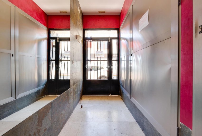 Odsprzedaż - PENTHOUSE -
TORREVIEJA - Torrevieja