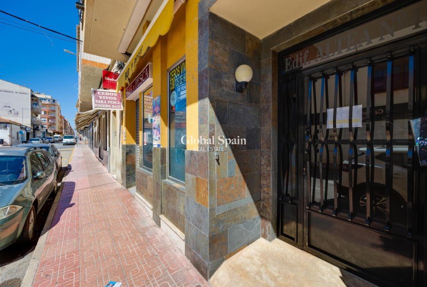 Odsprzedaż - PENTHOUSE -
TORREVIEJA - Torrevieja