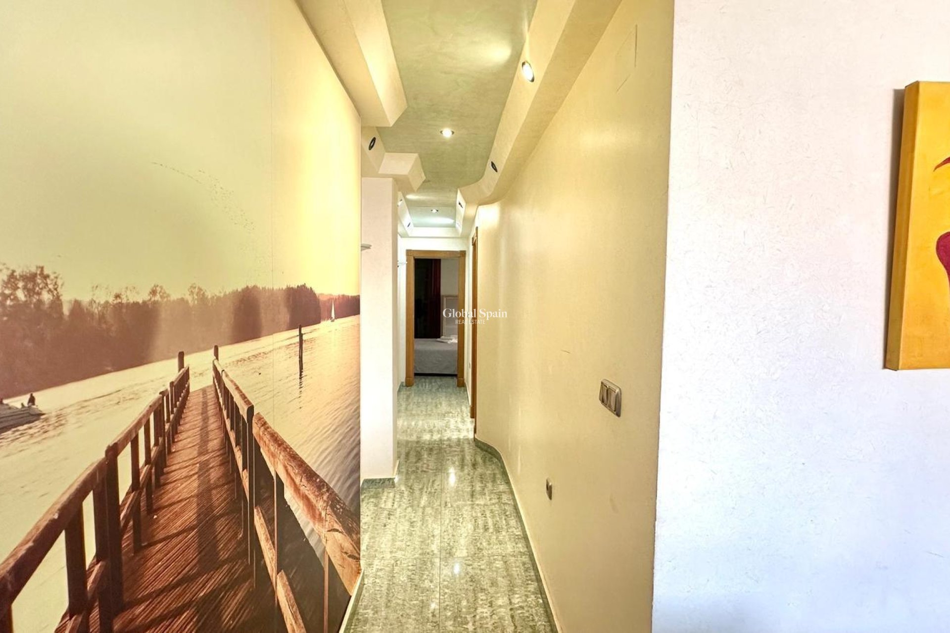 Odsprzedaż - PENTHOUSE -
TORREVIEJA - Torrevieja