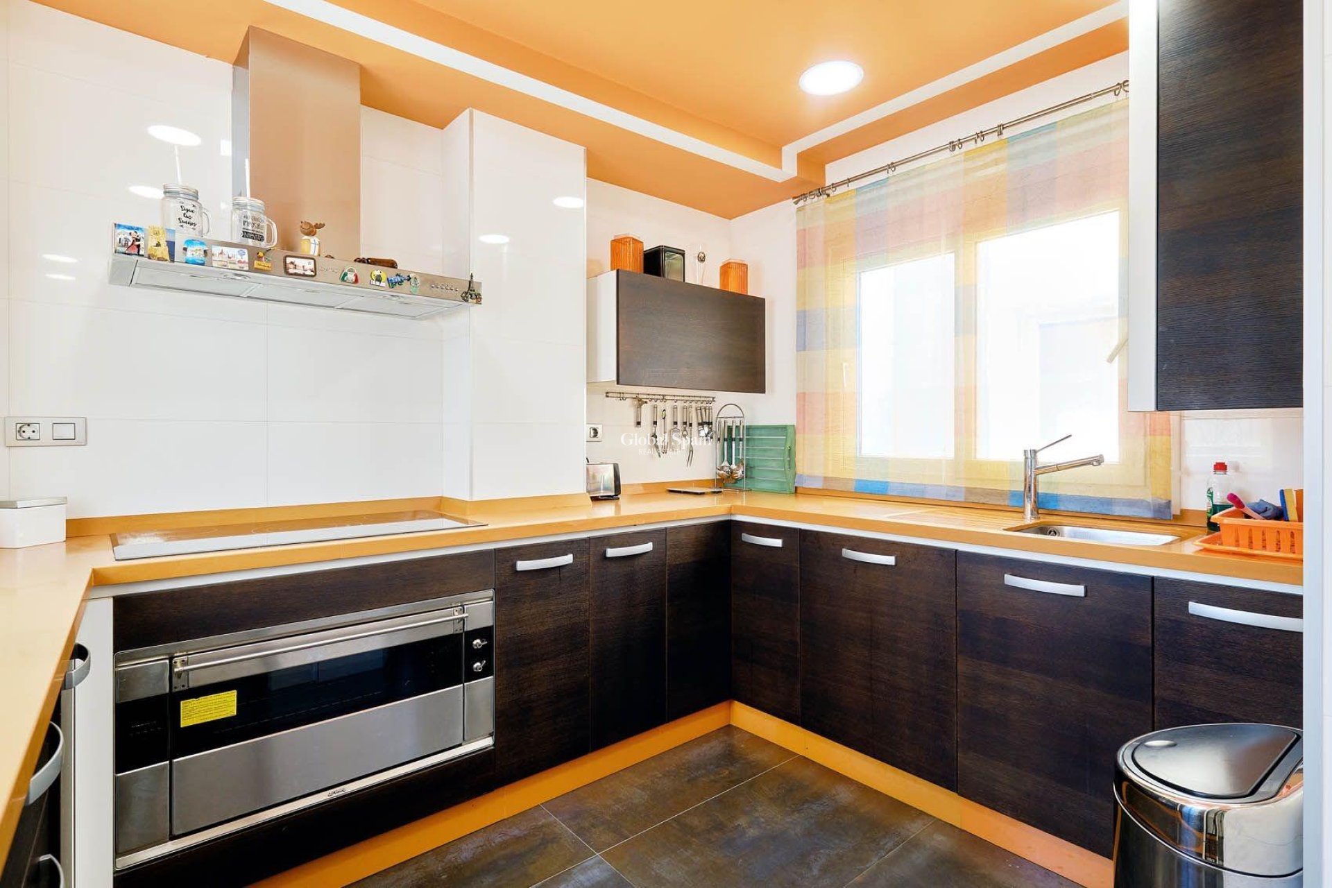 Odsprzedaż - PENTHOUSE -
TORREVIEJA - Torrevieja