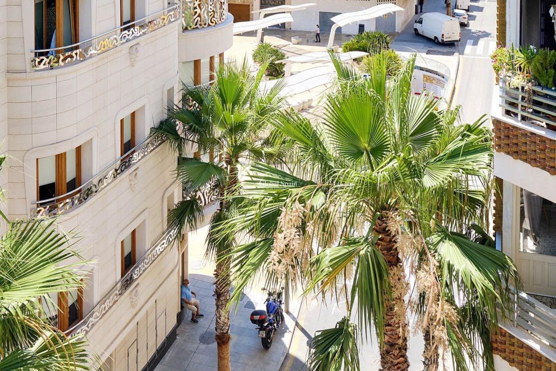 Odsprzedaż - PENTHOUSE -
TORREVIEJA - Torrevieja