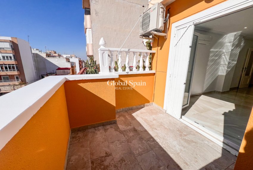 Odsprzedaż - PENTHOUSE -
TORREVIEJA - Torrevieja
