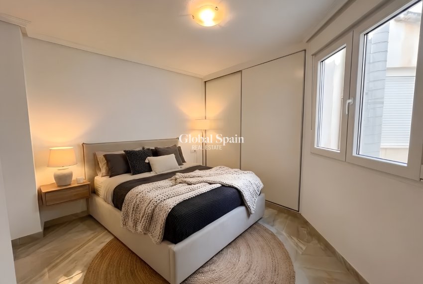 Odsprzedaż - PENTHOUSE -
TORREVIEJA - Torrevieja