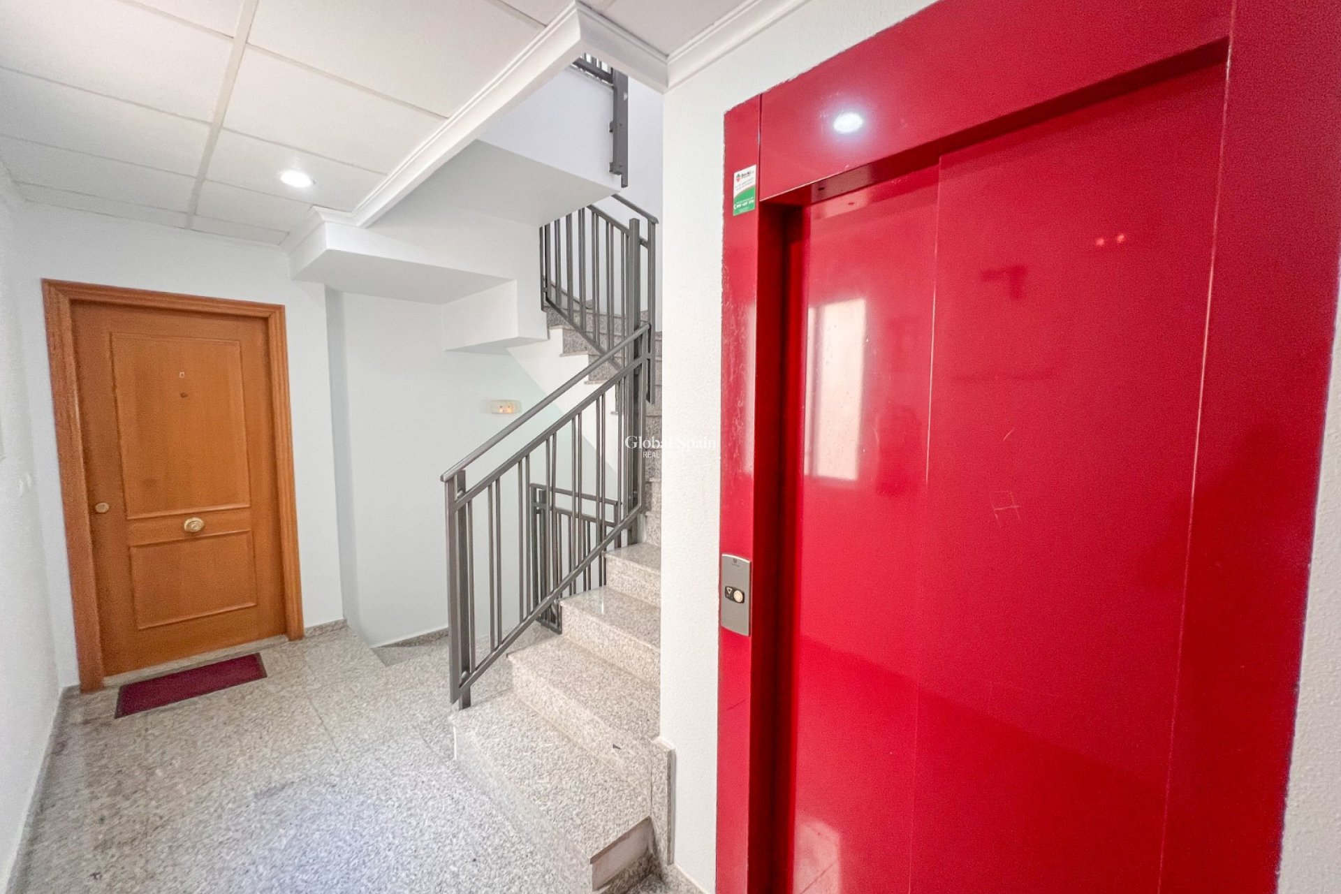 Odsprzedaż - PENTHOUSE -
TORREVIEJA - Torrevieja