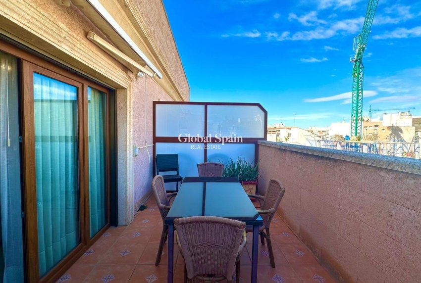 Odsprzedaż - PENTHOUSE -
TORREVIEJA - Torrevieja