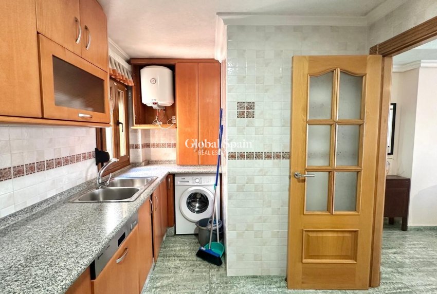 Odsprzedaż - PENTHOUSE -
TORREVIEJA - Torrevieja