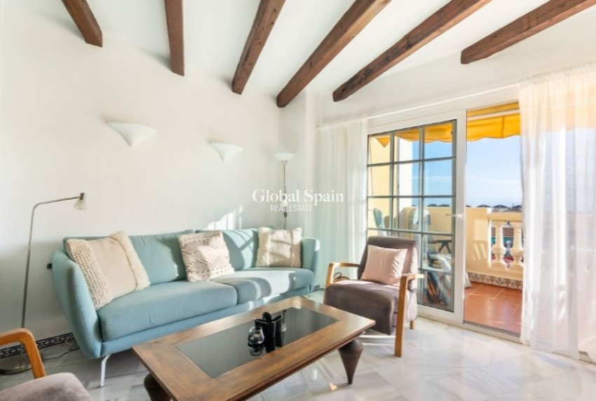 Odsprzedaż - PENTHOUSE -
TORREVIEJA - 