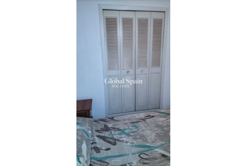 Odsprzedaż - PENTHOUSE -
TORREVIEJA - 