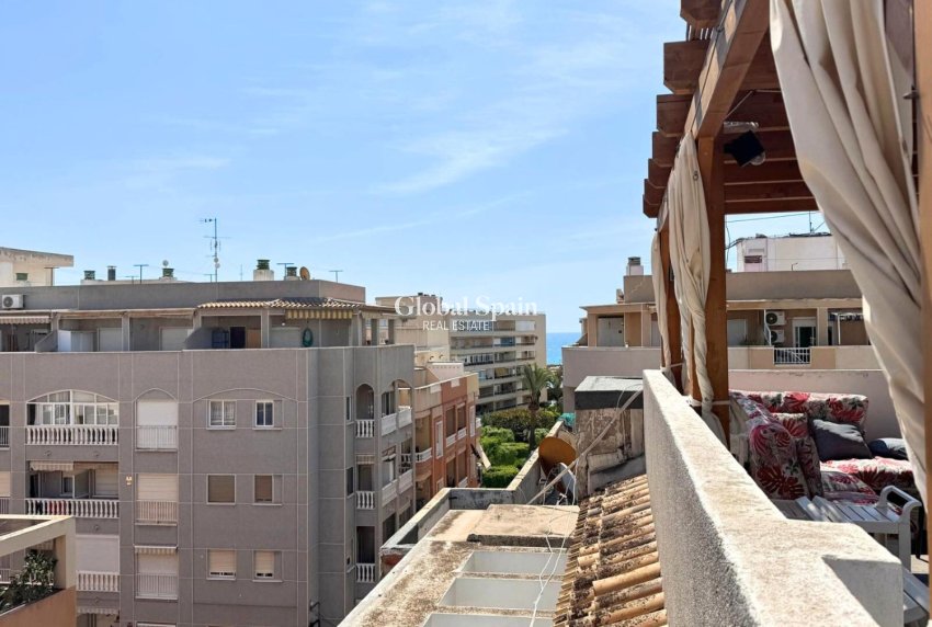 Odsprzedaż - PENTHOUSE -
TORREVIEJA - 
