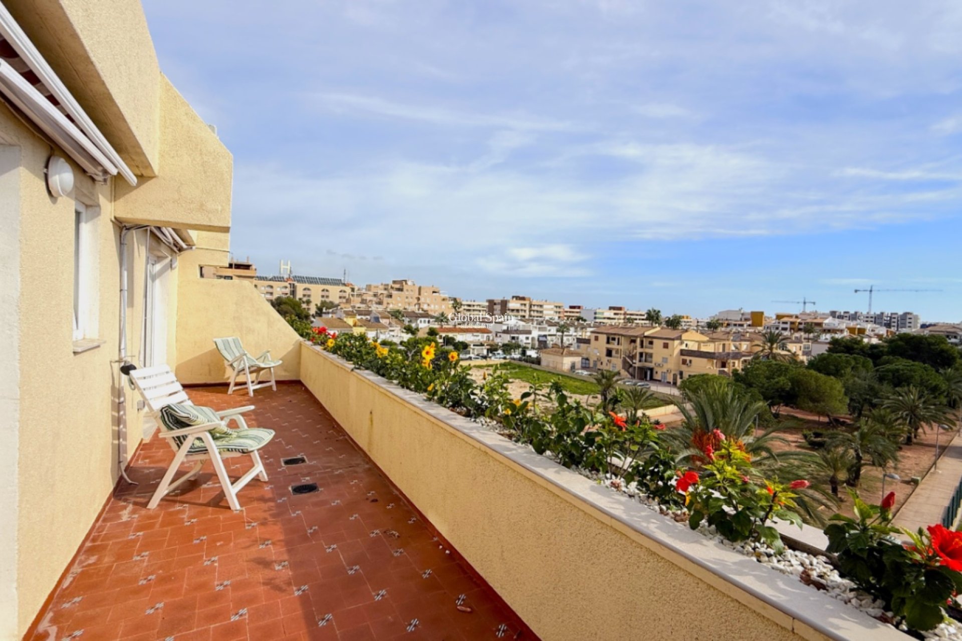 Odsprzedaż - PENTHOUSE -
TORREVIEJA - 