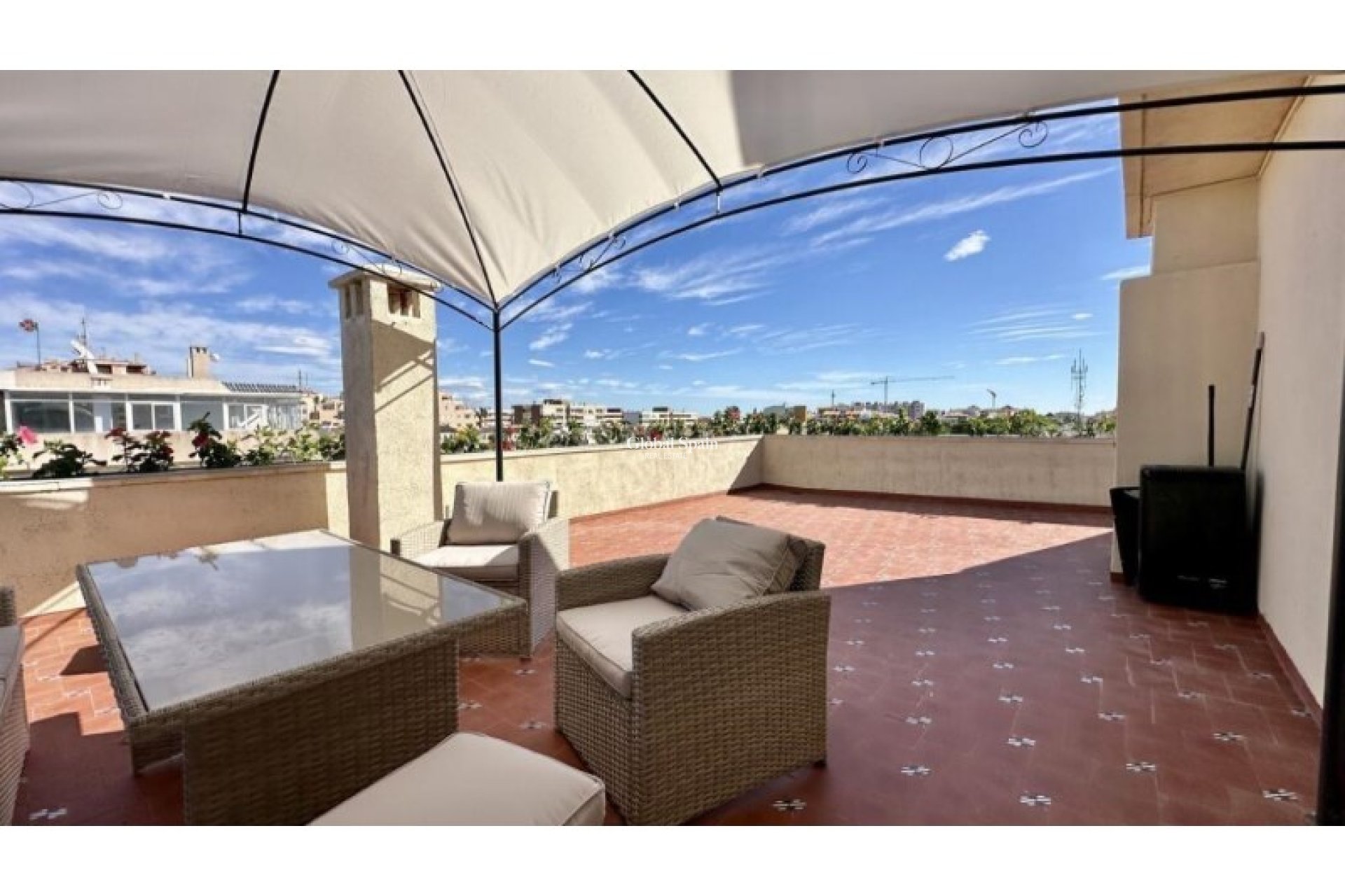 Odsprzedaż - PENTHOUSE -
TORREVIEJA - 