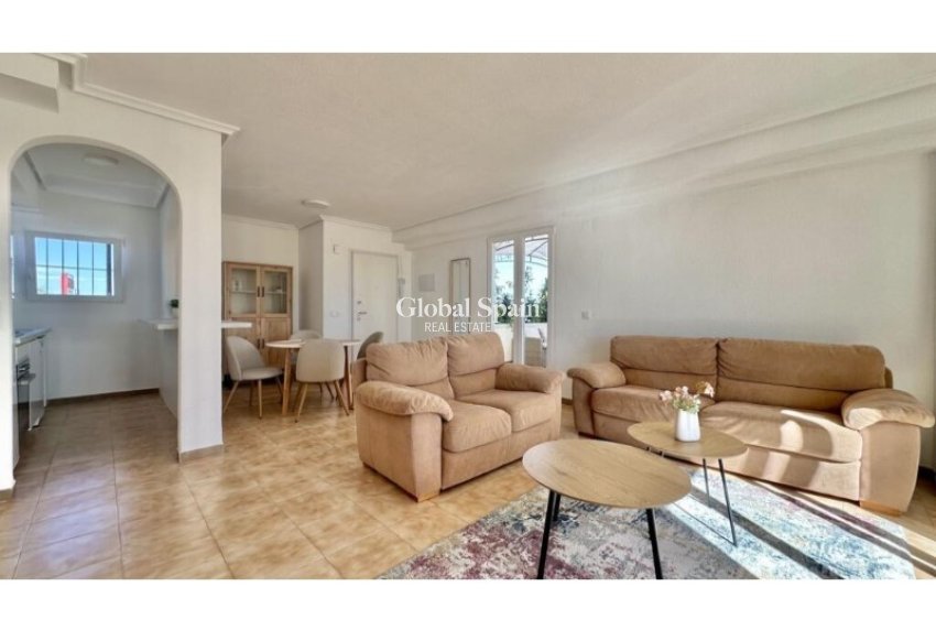 Odsprzedaż - PENTHOUSE -
TORREVIEJA - 