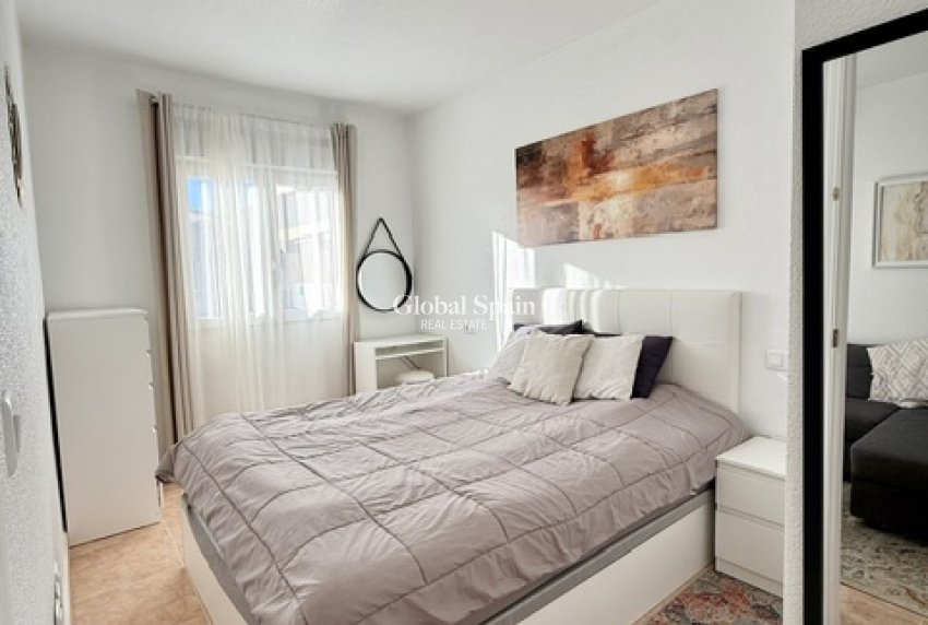 Odsprzedaż - PENTHOUSE -
TORREVIEJA - 