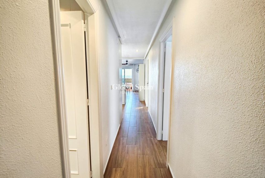 Odsprzedaż - PENTHOUSE -
TORREVIEJA - 