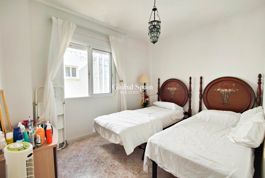 Odsprzedaż - PENTHOUSE -
TORREVIEJA - 