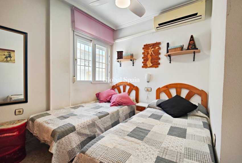 Odsprzedaż - PENTHOUSE -
TORREVIEJA - 