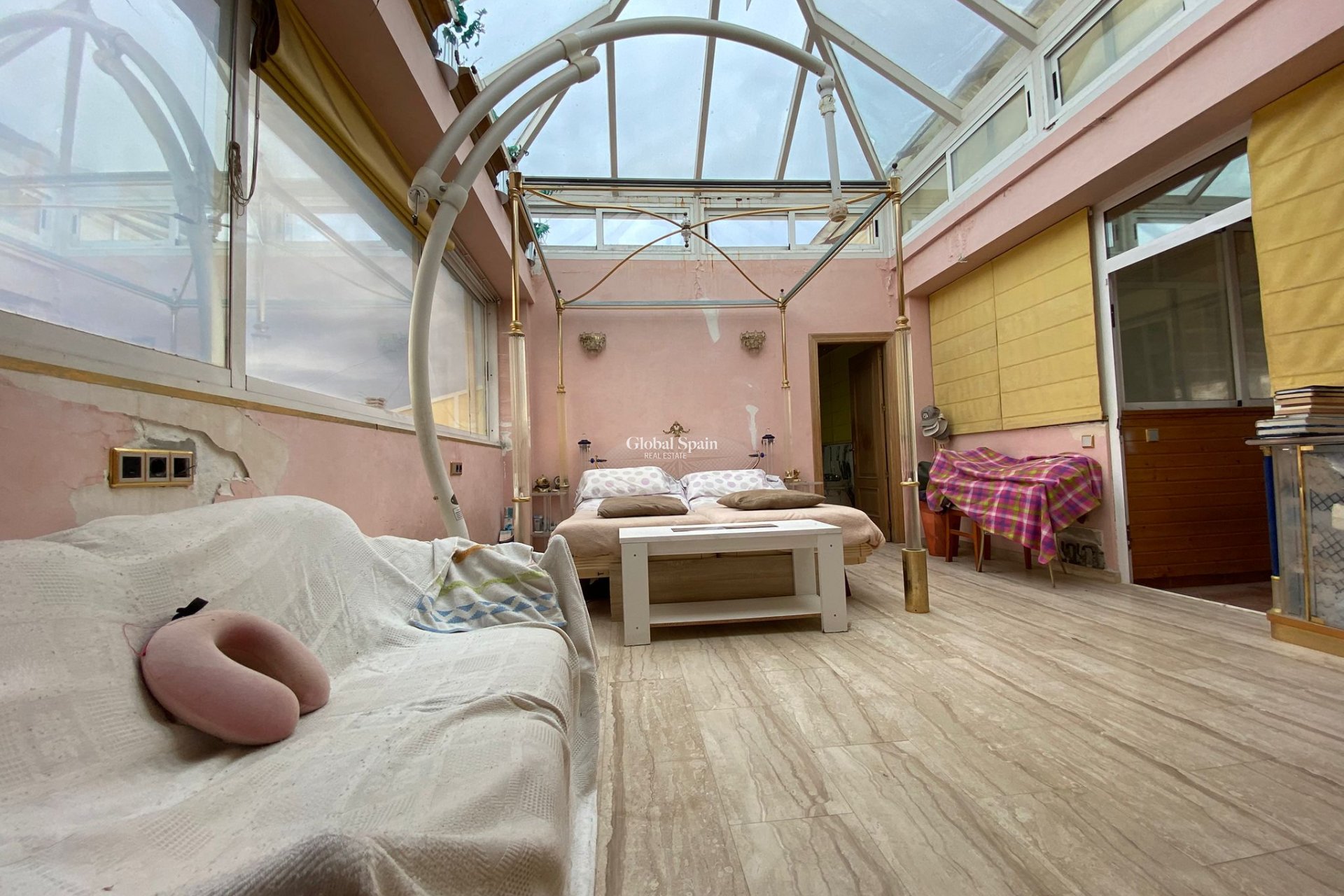 Odsprzedaż - PENTHOUSE -
TORREVIEJA - 