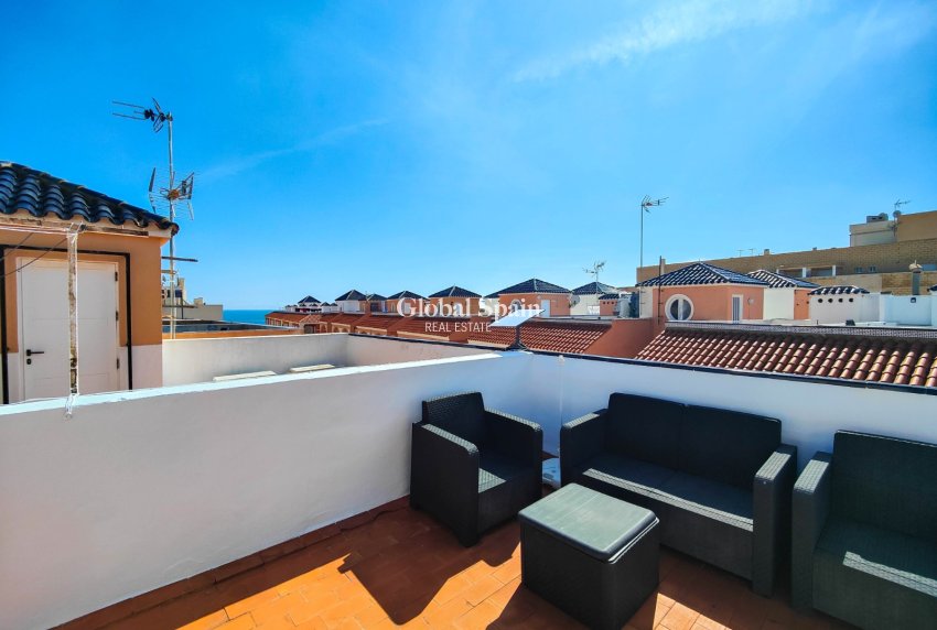 Odsprzedaż - PENTHOUSE -
TORREVIEJA - 