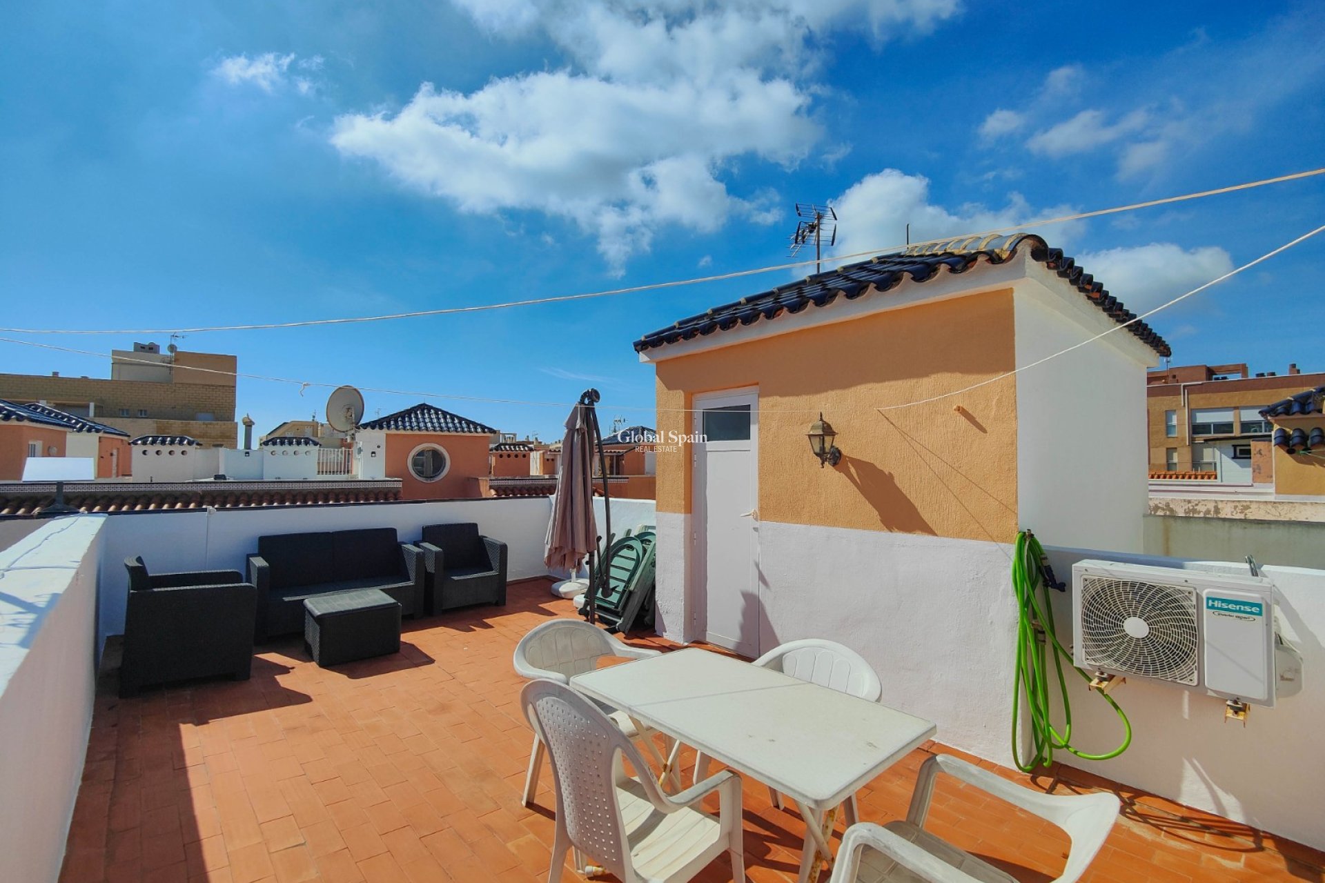 Odsprzedaż - PENTHOUSE -
TORREVIEJA - 