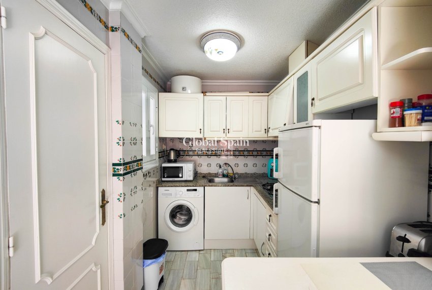 Odsprzedaż - PENTHOUSE -
TORREVIEJA - 