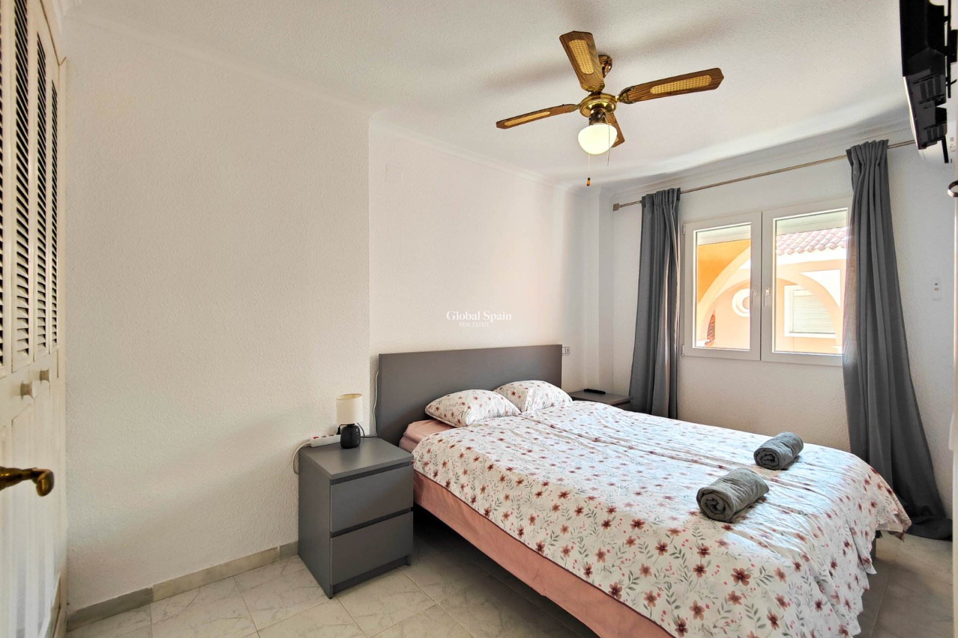 Odsprzedaż - PENTHOUSE -
TORREVIEJA - 