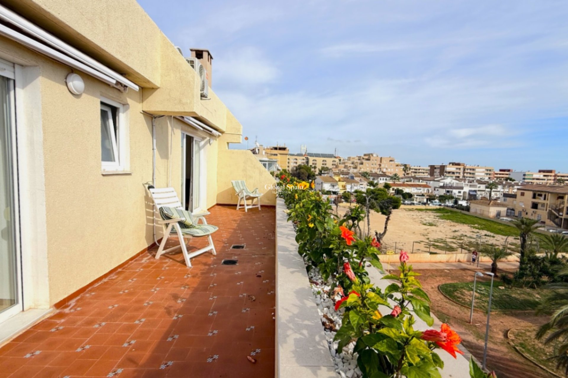 Odsprzedaż - PENTHOUSE -
TORREVIEJA - 