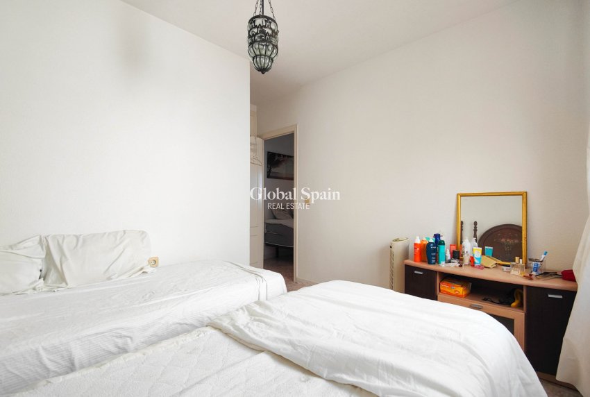 Odsprzedaż - PENTHOUSE -
TORREVIEJA - 