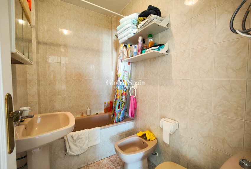 Odsprzedaż - PENTHOUSE -
TORREVIEJA - 