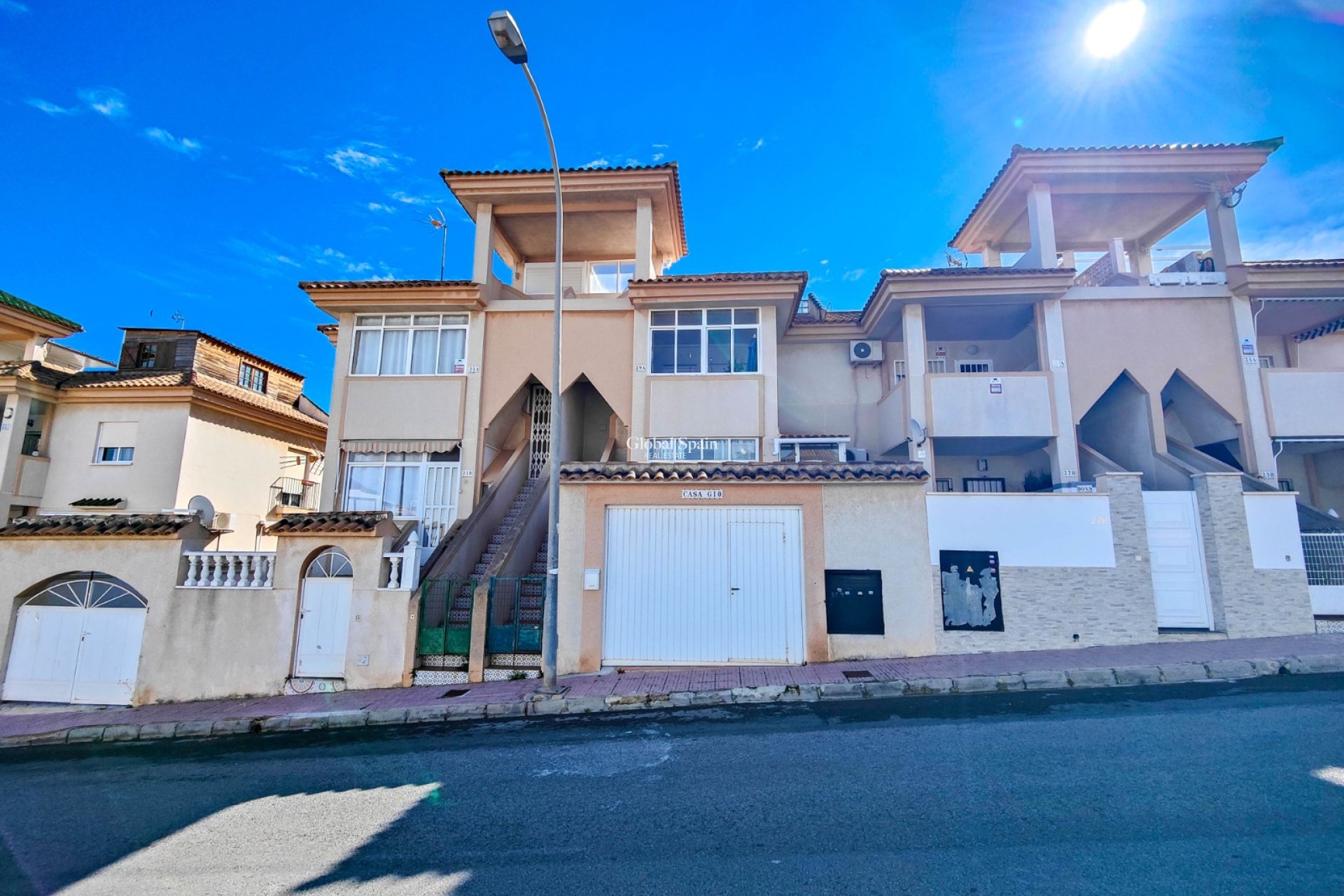 Odsprzedaż - PENTHOUSE -
TORREVIEJA - 