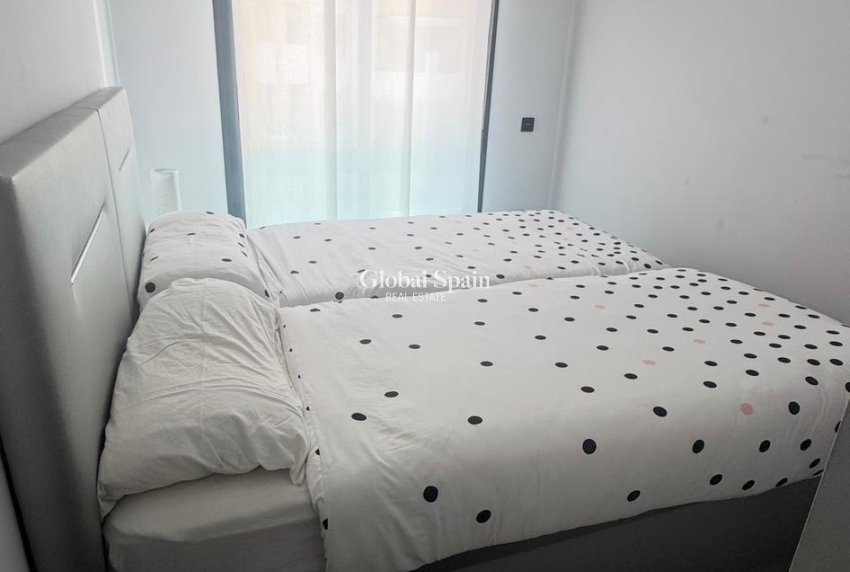 Odsprzedaż - PENTHOUSE -
TORREVIEJA - 