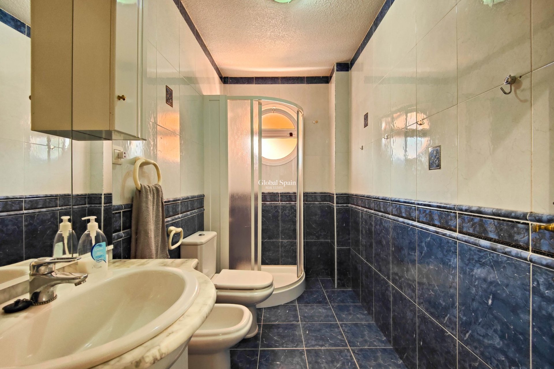 Odsprzedaż - PENTHOUSE -
TORREVIEJA - 