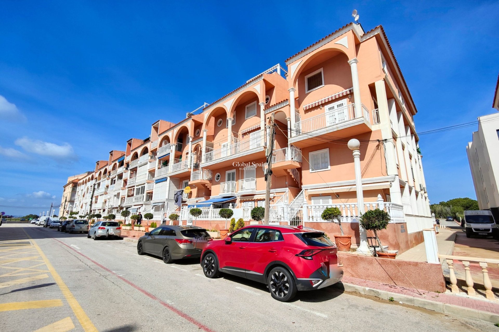 Odsprzedaż - PENTHOUSE -
TORREVIEJA - 