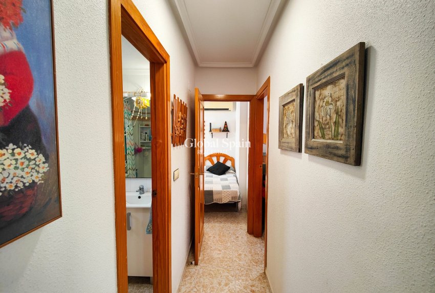 Odsprzedaż - PENTHOUSE -
TORREVIEJA - 