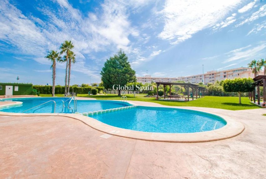Odsprzedaż - PENTHOUSE -
TORREVIEJA - 