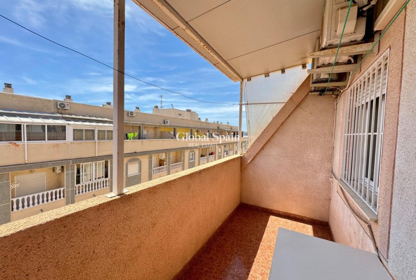 Odsprzedaż - PENTHOUSE -
TORREVIEJA - 