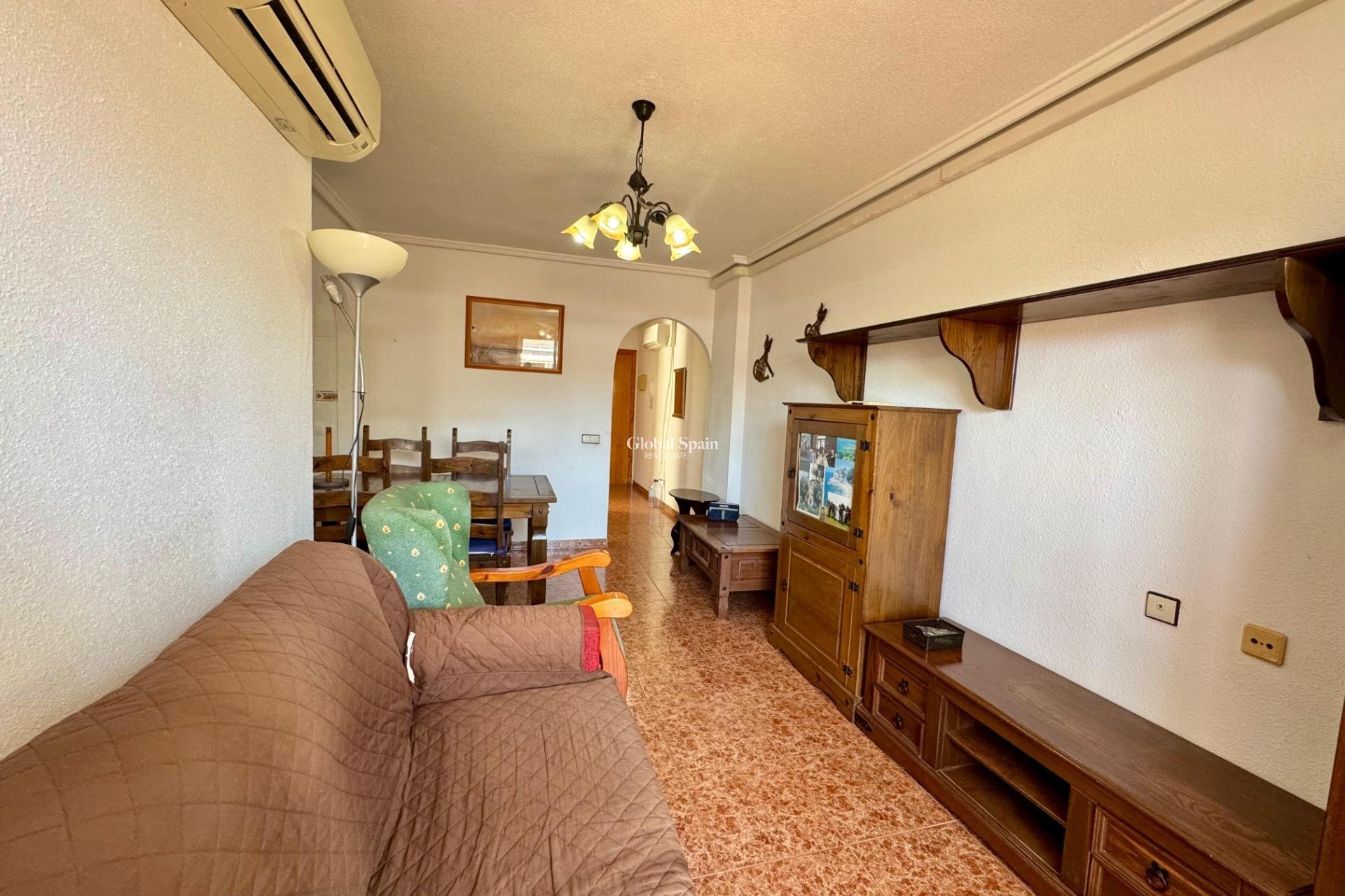 Odsprzedaż - PENTHOUSE -
TORREVIEJA - 
