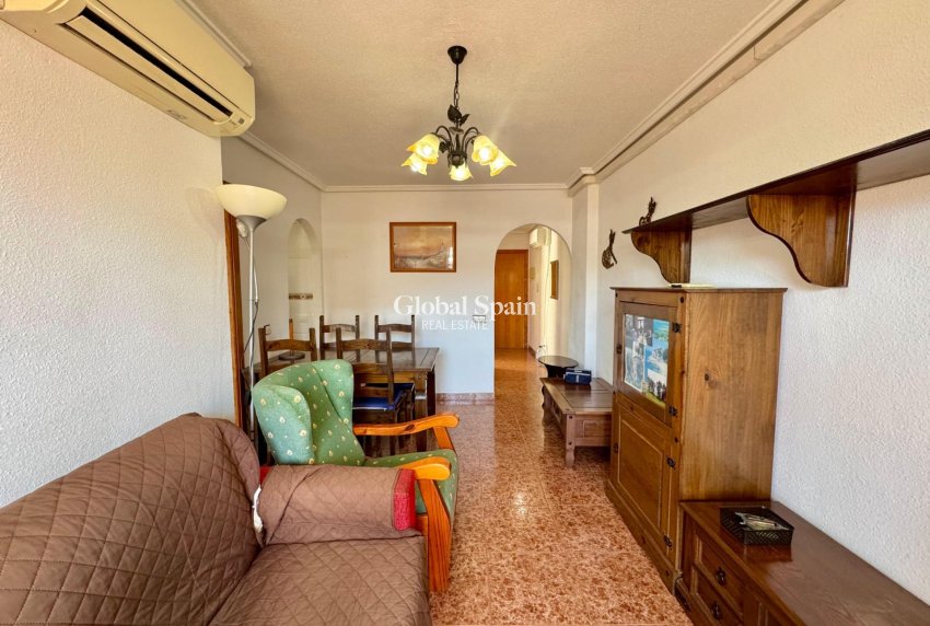 Odsprzedaż - PENTHOUSE -
TORREVIEJA - 