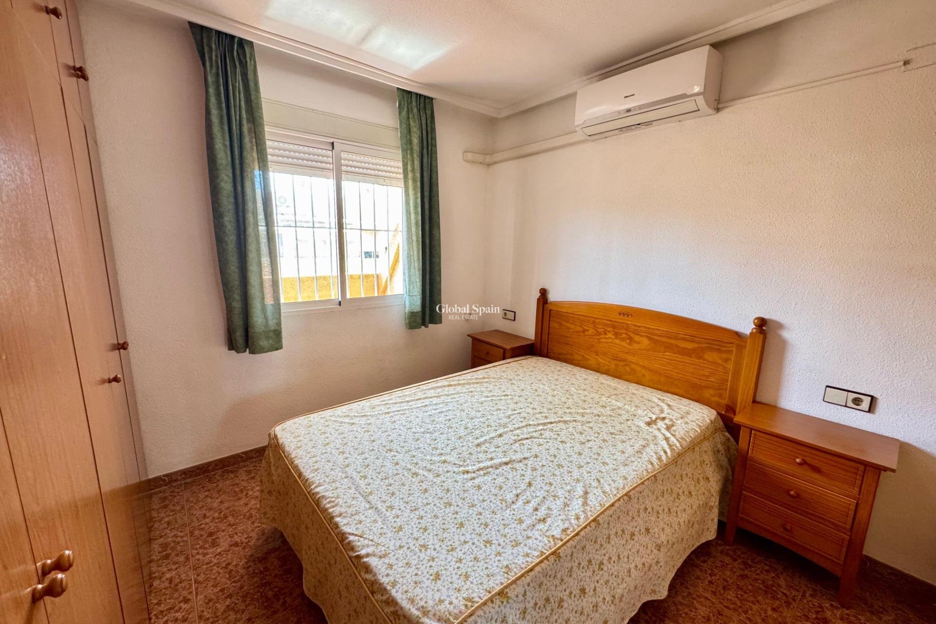 Odsprzedaż - PENTHOUSE -
TORREVIEJA - 