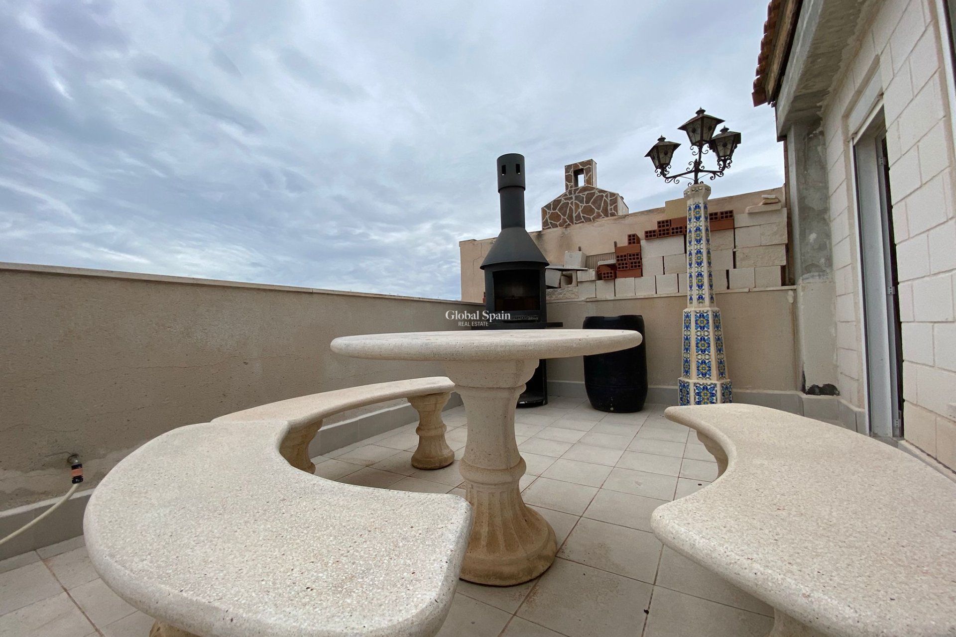 Odsprzedaż - PENTHOUSE -
TORREVIEJA - 