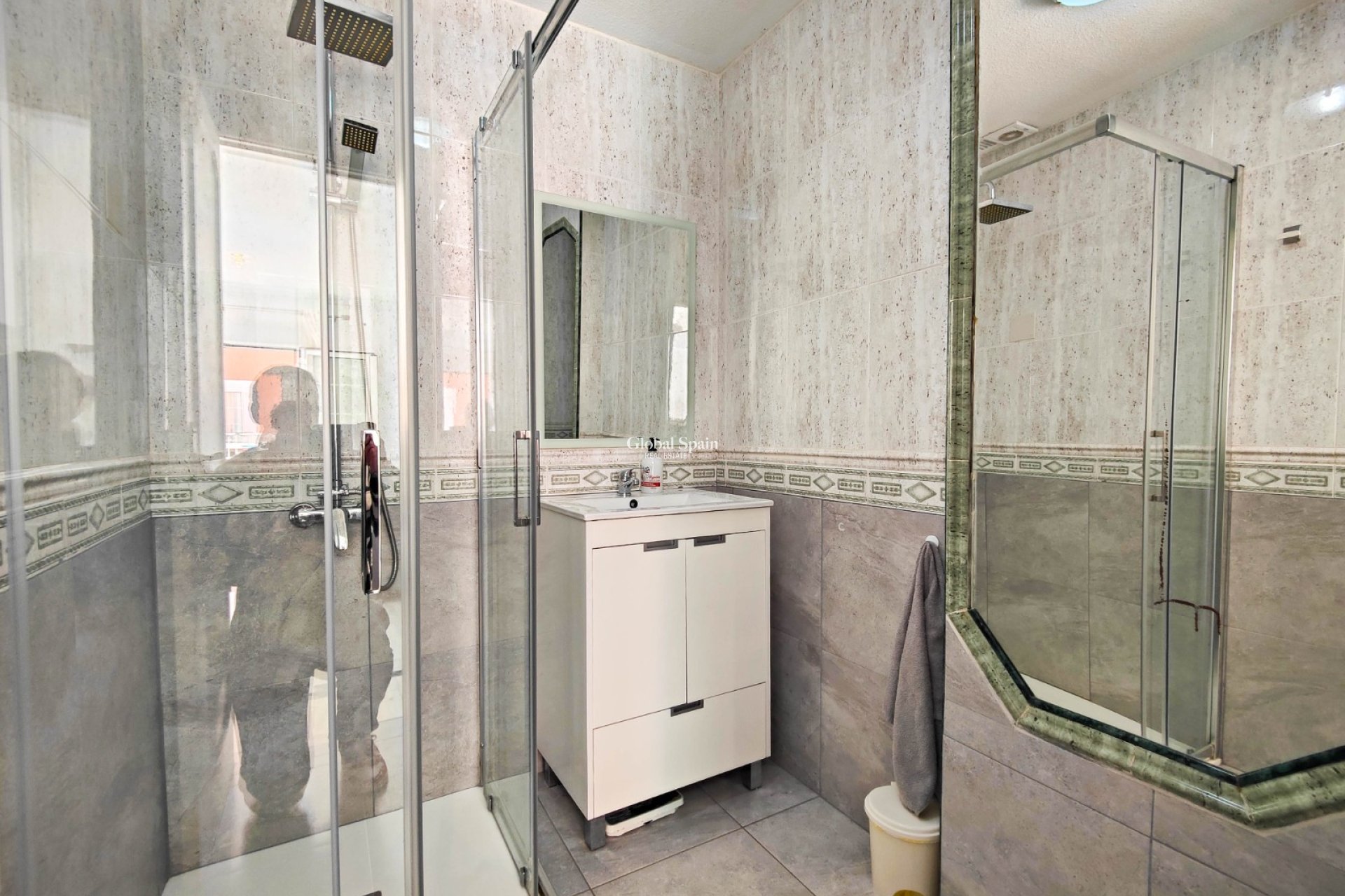 Odsprzedaż - PENTHOUSE -
TORREVIEJA - 