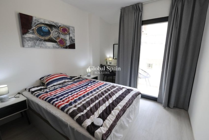 Odsprzedaż - PENTHOUSE -
TORREVIEJA - 