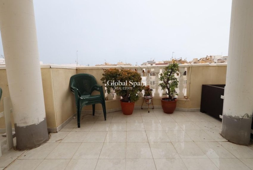 Odsprzedaż - PENTHOUSE -
TORREVIEJA - 