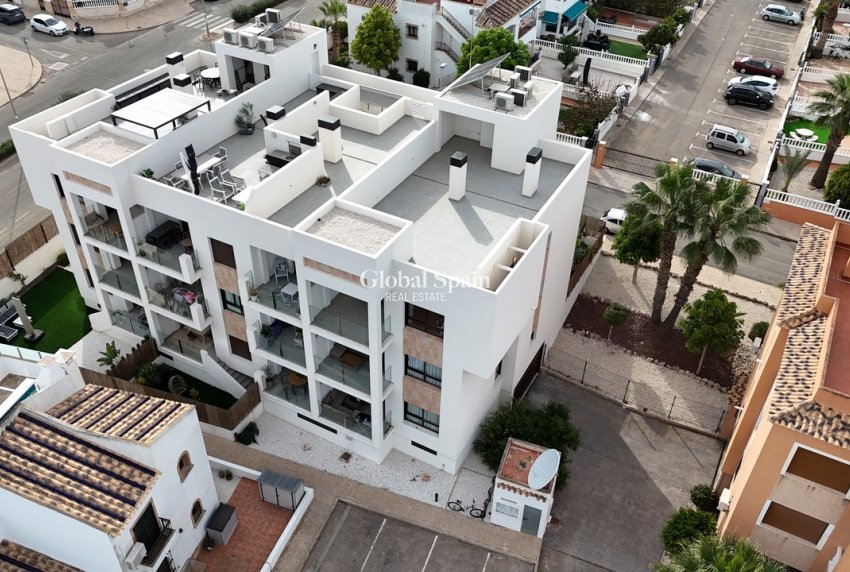 Odsprzedaż - PENTHOUSE -
VILLAMARTÍN - Costa Blanca