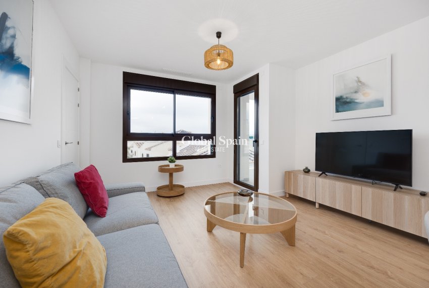 Odsprzedaż - PENTHOUSE -
VILLAMARTÍN - Costa Blanca