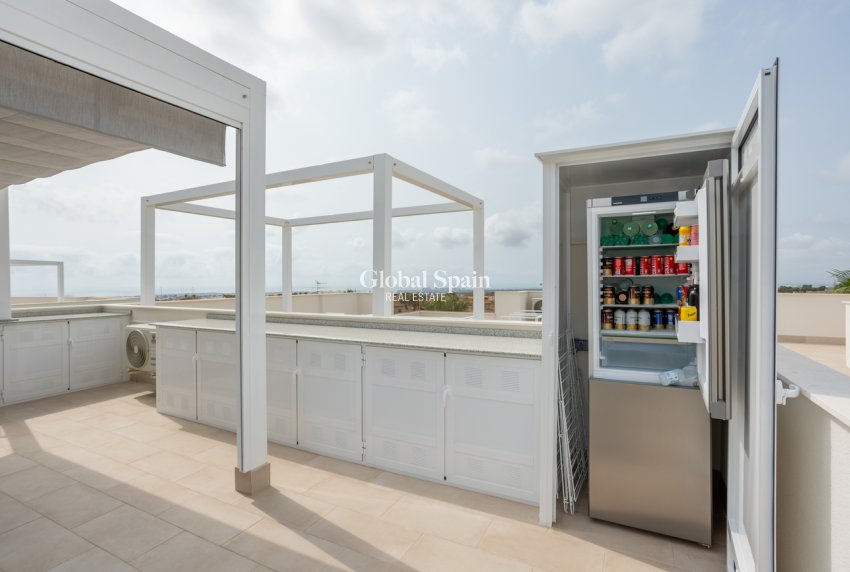 Odsprzedaż - PENTHOUSE -
VILLAMARTÍN - Costa Blanca