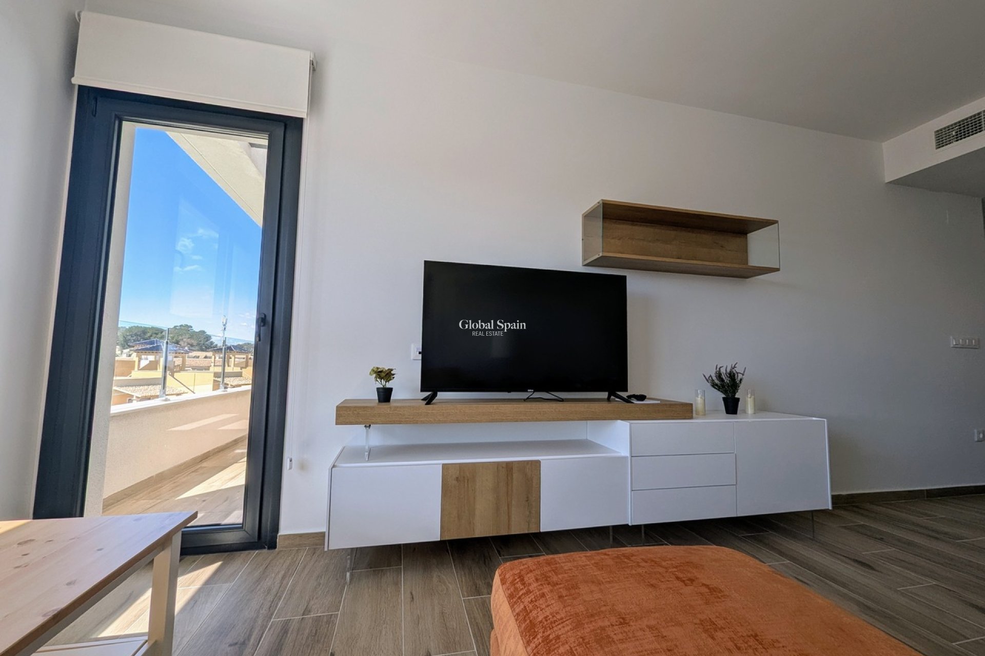 Odsprzedaż - PENTHOUSE -
VILLAMARTÍN - Costa Blanca