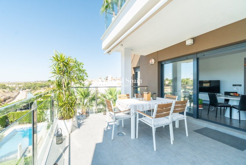 Odsprzedaż - PENTHOUSE -
VILLAMARTÍN - Costa Blanca